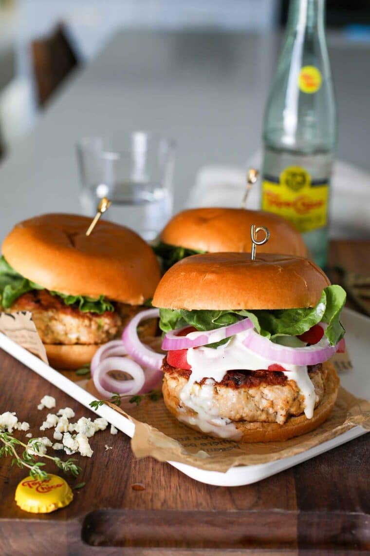 quick and easy buffalo chicken burgers
